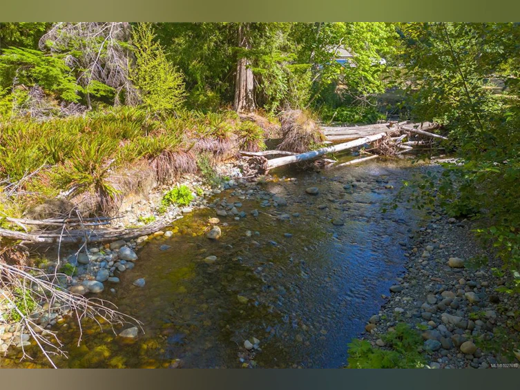 3888 Creekside Drive, Bowser/Deep Bay, BC, V0R 1G0 - 56