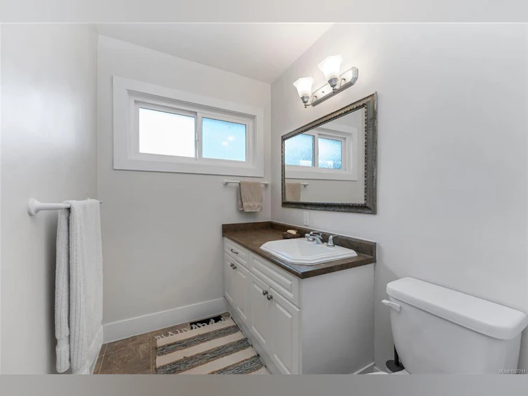 1-2011 Courser Drive, Sidney, BC, V8L 2N5 - 13