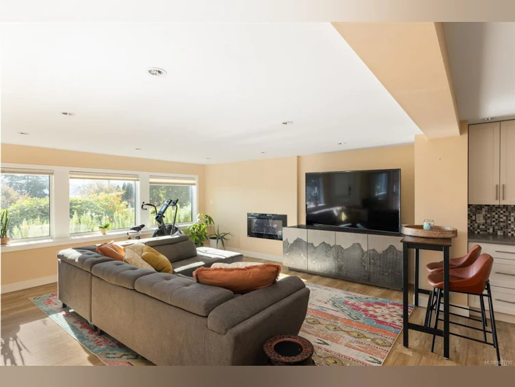 11321 Chalet Road, North Saanich, BC, V8L 5M1 - 26