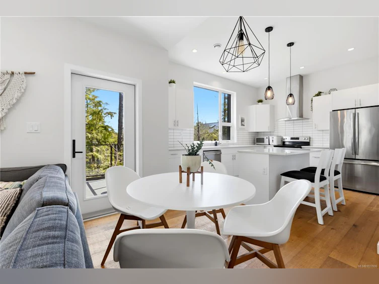 823 Lorne White Place, Ucluelet, BC, V0R 3A0 - 20