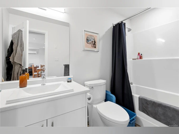 823 Lorne White Place, Ucluelet, BC, V0R 3A0 - 11