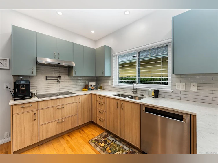 7952 Polo Park Crescent, Central Saanich, BC, V8M 2J4 - 4