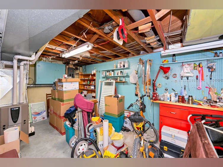 3850 S Raymond Street, Saanich, BC, V8Z 4K3 - 27