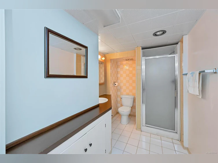 3850 S Raymond Street, Saanich, BC, V8Z 4K3 - 24