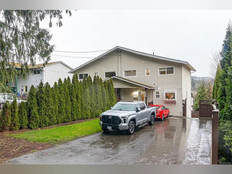 3026 Glen Lake Road, Langford, BC, V9B 4B4 - 3