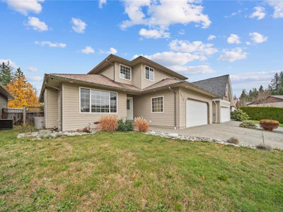 5575 E Woodland Crescent - 2