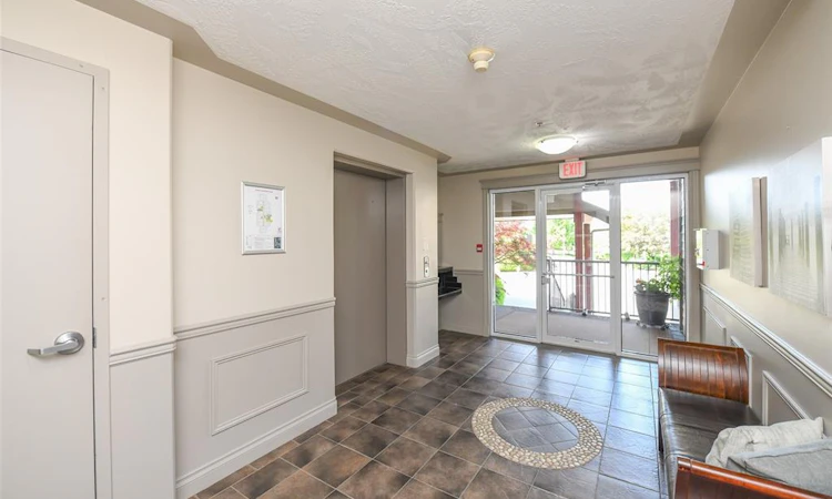 444-3666 Royal Vista Way