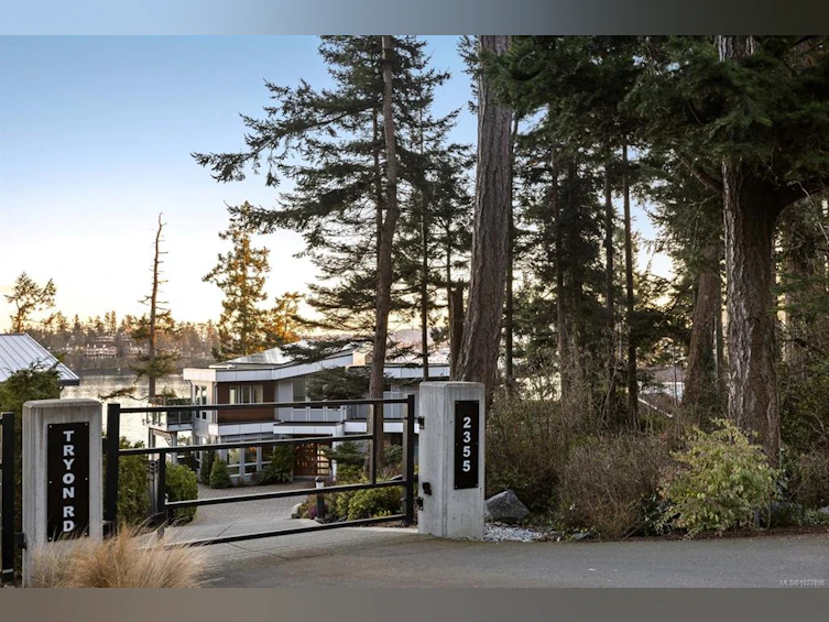 2355 Tryon Road, North Saanich, BC, V8L 5H8 - 48