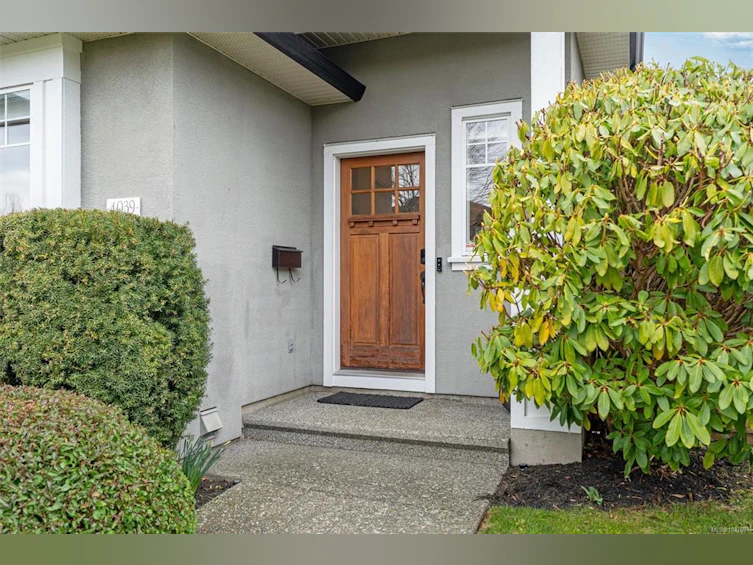 4039 Copperfield Lane, Saanich, BC, V8Z 0A5 - 4