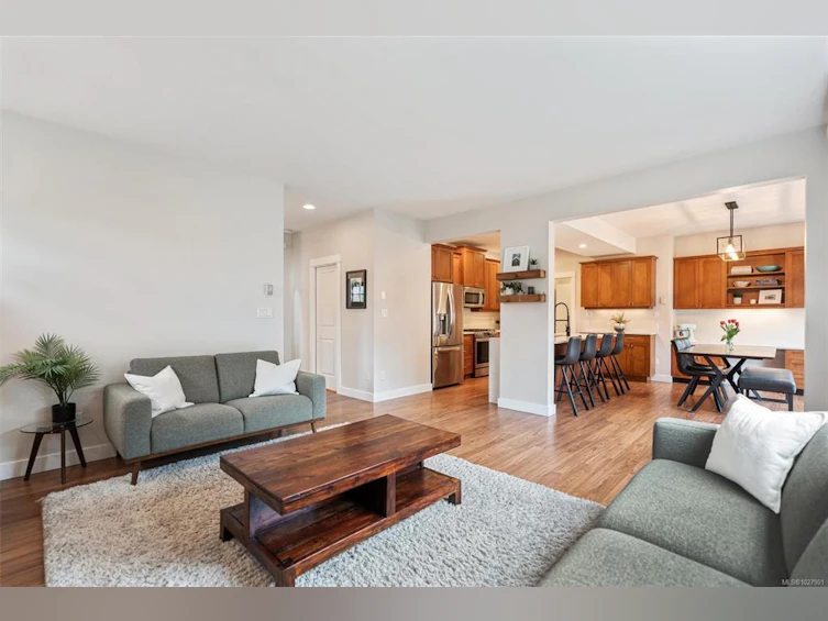 4039 Copperfield Lane, Saanich, BC, V8Z 0A5 - 8