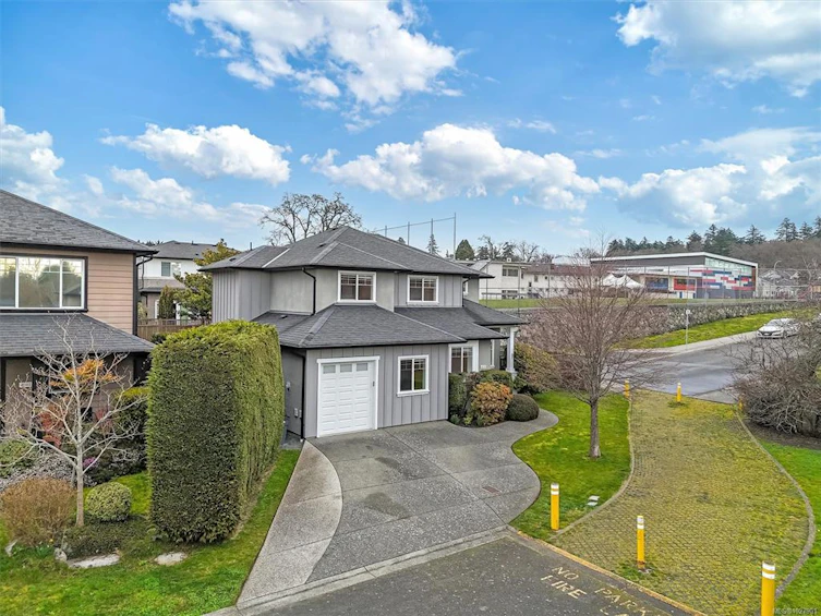 4039 Copperfield Lane, Saanich, BC, V8Z 0A5 - 3