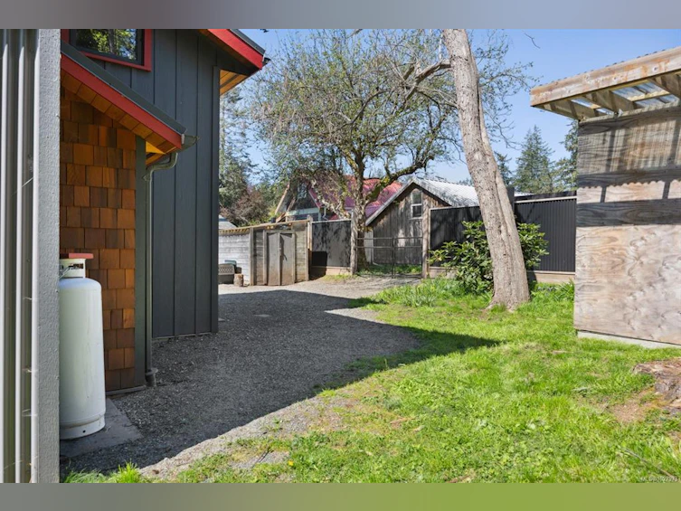 1304 Midden Road, Comox, BC, V9M 2R6 - 41