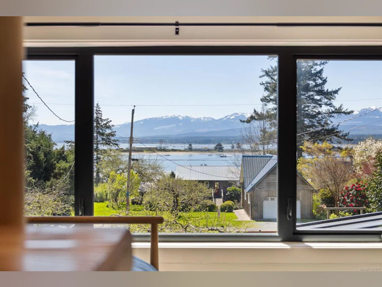1304 Midden Road, Comox, BC, V9M 2R6 - 6