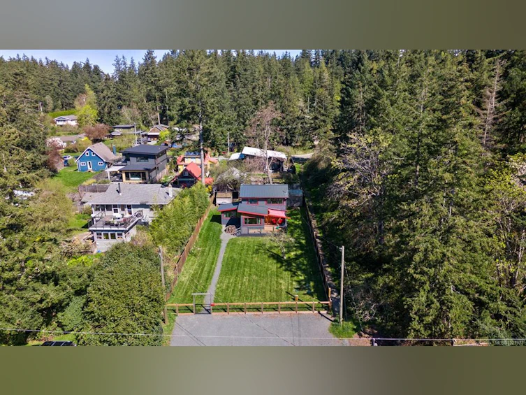 1304 Midden Road, Comox, BC, V9M 2R6