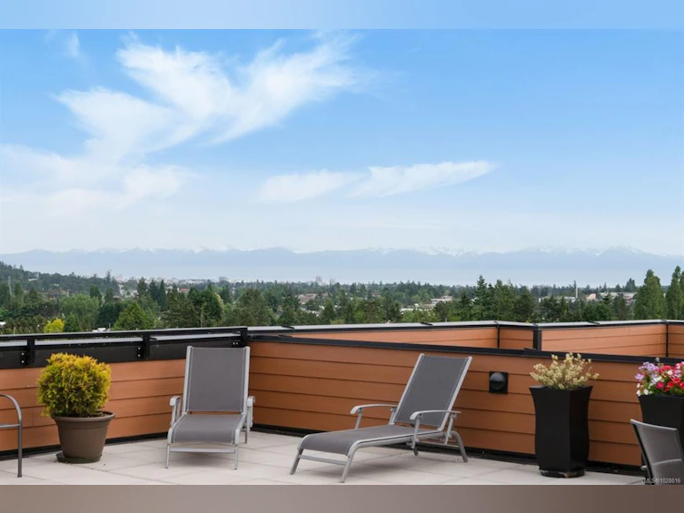 309-747 Travino Lane, Saanich, BC, V8Z 0E4 - 32