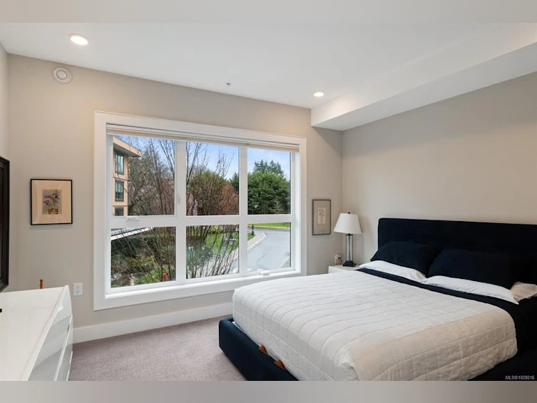 309-747 Travino Lane, Saanich, BC, V8Z 0E4 - 12