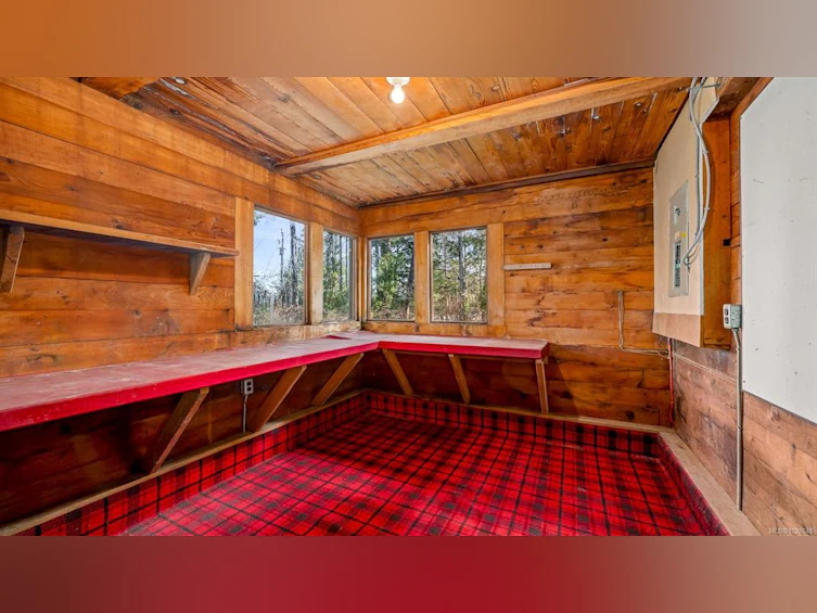 415 Holiday Road, Fanny Bay, BC, V0R 1W0 - 45