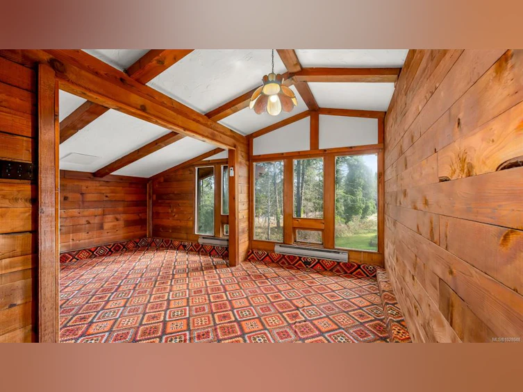 415 Holiday Road, Fanny Bay, BC, V0R 1W0 - 9