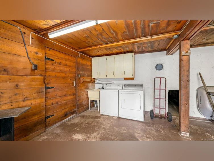 415 Holiday Road, Fanny Bay, BC, V0R 1W0 - 43