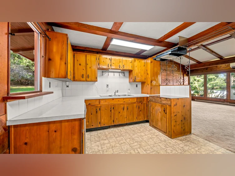 415 Holiday Road, Fanny Bay, BC, V0R 1W0 - 35