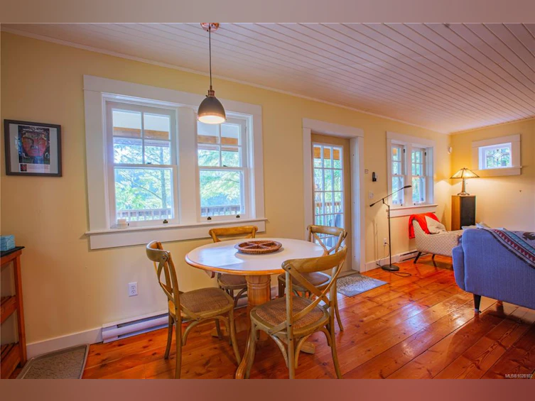225 Boardwalk Boulevard, Ucluelet, BC, V0R 3A0 - 11