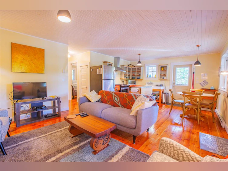 225 Boardwalk Boulevard, Ucluelet, BC, V0R 3A0 - 3