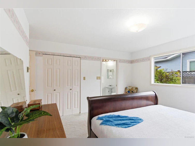 702 Forsyth Avenue, Parksville, BC, V9P 1E7 - 17