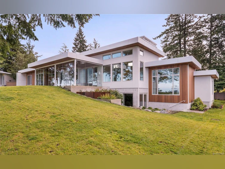 4570 Bissenden Place, Saanich, BC, V8N 3K4 - 69
