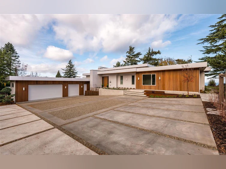 4570 Bissenden Place, Saanich, BC, V8N 3K4 - 64