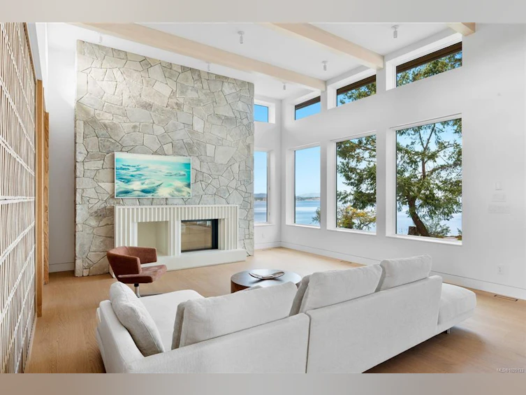 4570 Bissenden Place, Saanich, BC, V8N 3K4 - 5