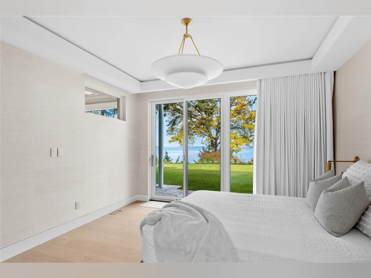 4570 Bissenden Place, Saanich, BC, V8N 3K4 - 21