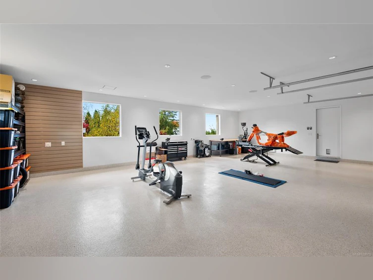 4570 Bissenden Place, Saanich, BC, V8N 3K4 - 58