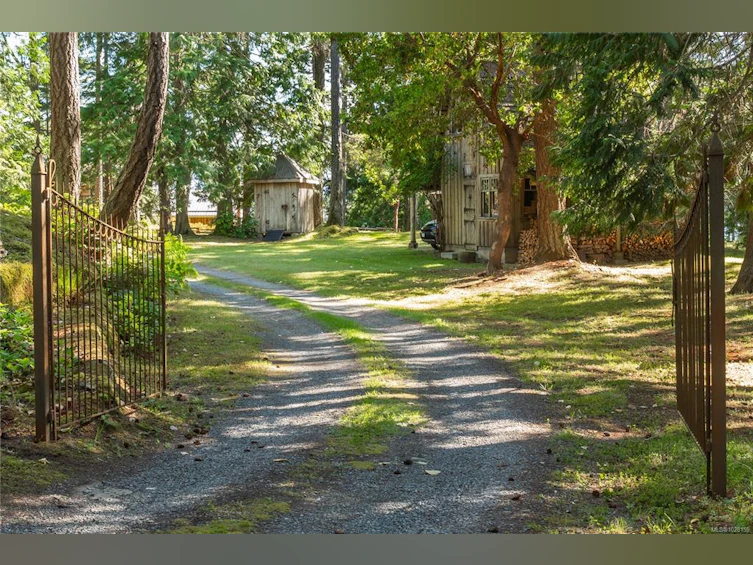 225 Sea Meadow Drive, Gabriola Island, BC, V0R 1X2 - 15