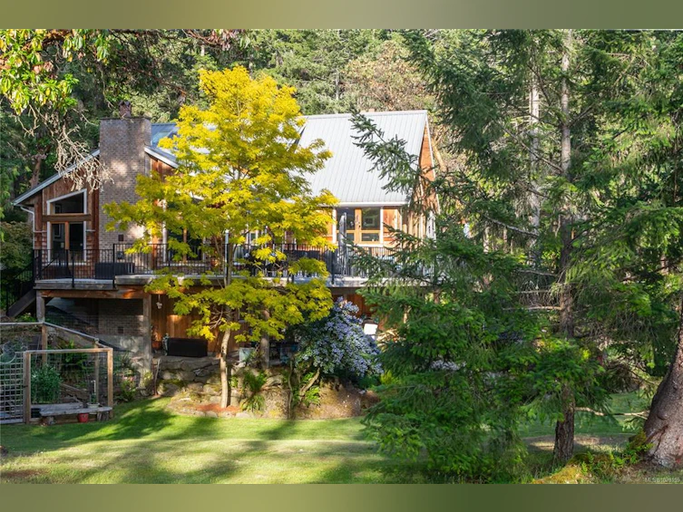 225 Sea Meadow Drive, Gabriola Island, BC, V0R 1X2 - 71