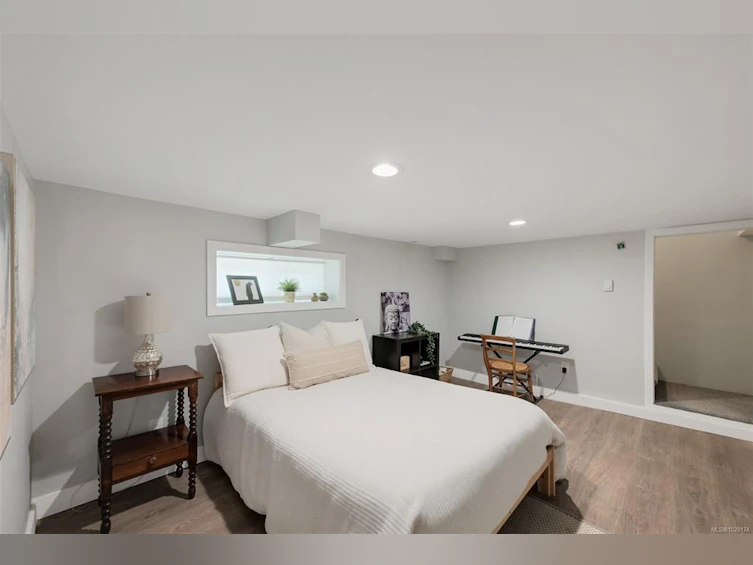 856 Hayden Place, Mill Bay, BC, V0R 2P3 - 45