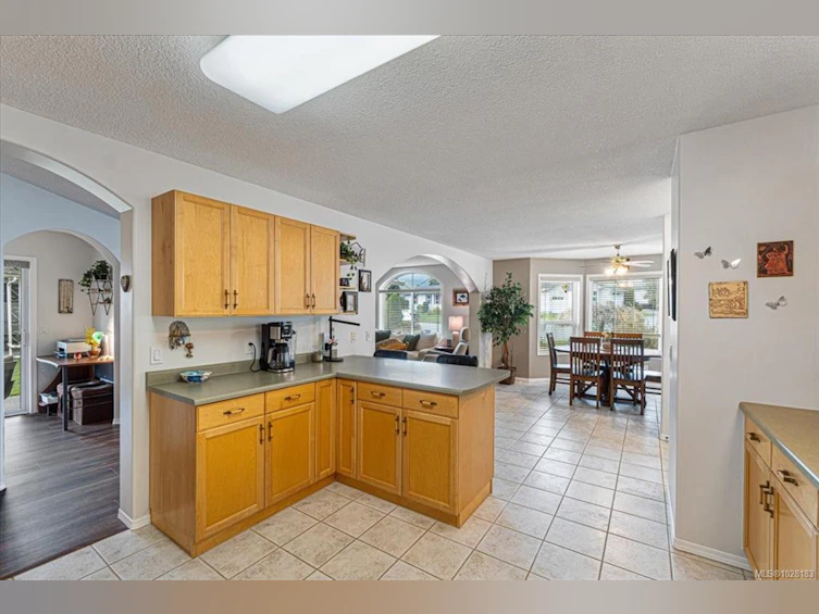 3928 Valewood Drive, Nanaimo, BC, V9T 6B9 - 5