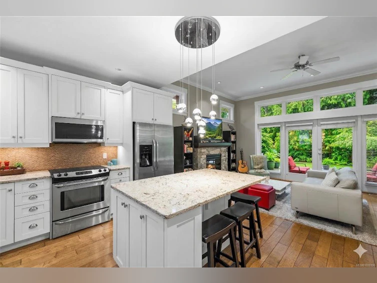 62-5251 W Island Highway, Qualicum Beach, BC, V9K 1S8 - 2