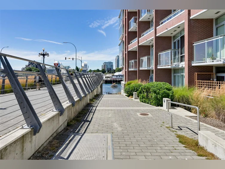 213-456 Pandora Avenue, Victoria, BC, V8W 0E3 - 42
