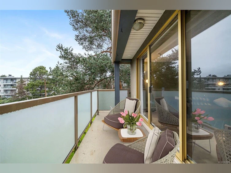 227-1025 Inverness Road, Saanich, BC, V8X 2S2 - 11