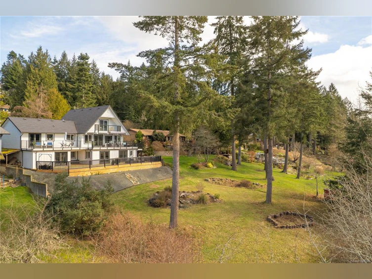 7703 Tozer Road, Fanny Bay, BC, V0R 1W0 - 44