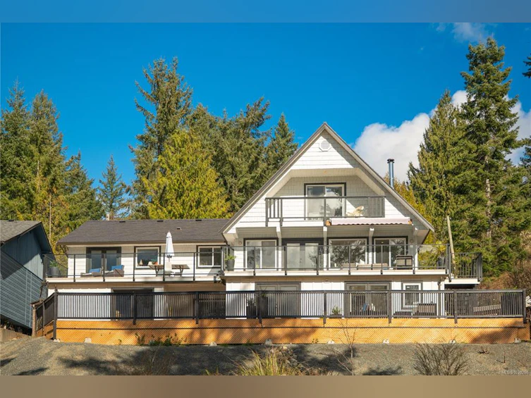 7703 Tozer Road, Fanny Bay, BC, V0R 1W0 - 45