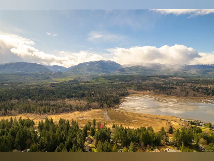 7703 Tozer Road, Fanny Bay, BC, V0R 1W0 - 36