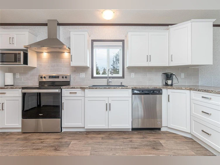 2845 Whistler Road, Qualicum Beach, BC, V9K 2L8 - 4