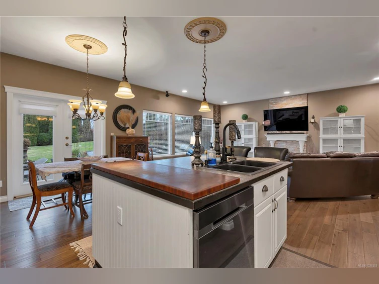2825 Denman Street, Campbell River, BC, V9H 1S9 - 5
