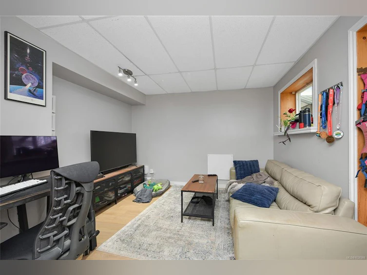 650 Wilson Street, Victoria, BC, V9A 3H2 - 16