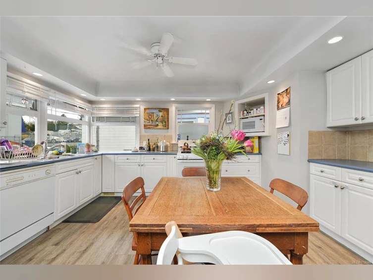 650 Wilson Street, Victoria, BC, V9A 3H2 - 7