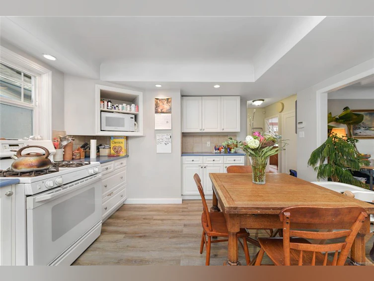 650 Wilson Street, Victoria, BC, V9A 3H2 - 8