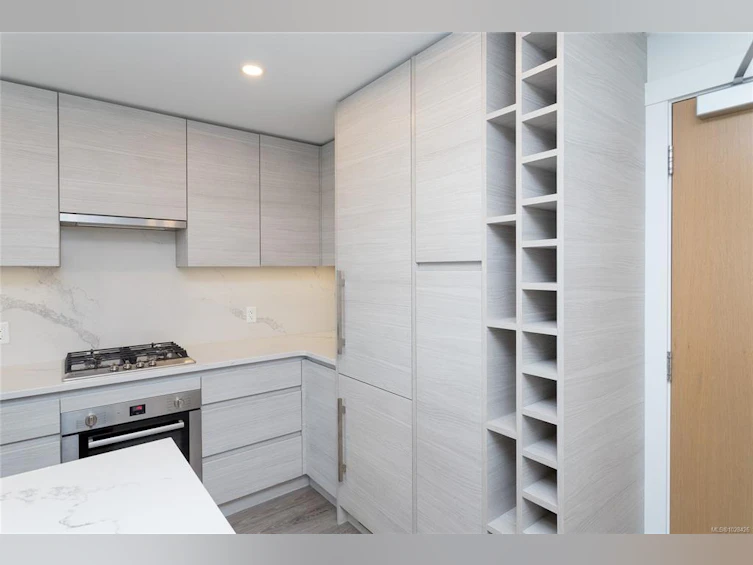 1807-777 Herald Street, Victoria, BC, V8T 0C7 - 9