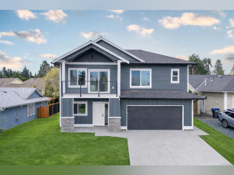 746 Doehle Avenue, Parksville, BC, V9P 2V1
