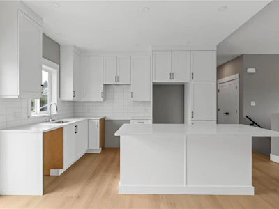 746 Doehle Avenue - 3